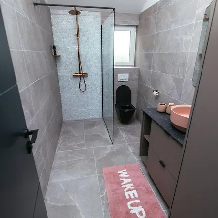 Nyaraló Sofia - Quiet Village&quick Highway Close To Biograd Na Moru And Zadar *