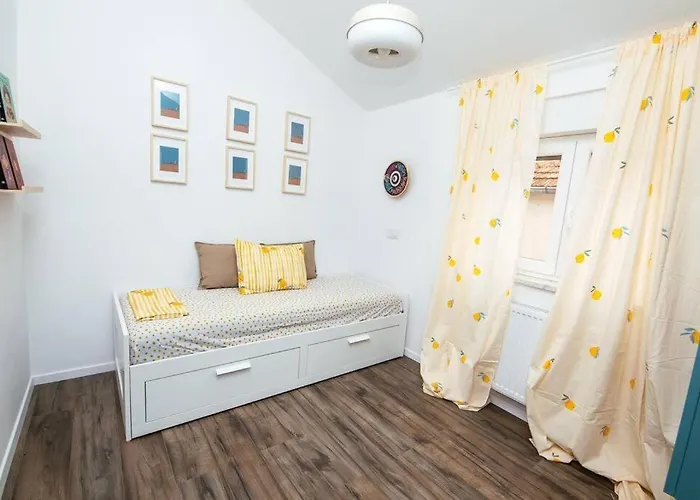 Vikendica Sofia - Quiet Village&quick Highway Close To Biograd Na Moru And Zadar *