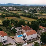 Tatil Evi Sofia - Quiet Village&quick Highway Close To Biograd Na Moru And Zadar *