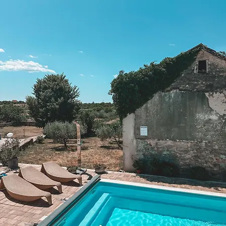 Prázdninový dům Sofia - Quiet Village&quick Highway Close To Biograd Na Moru And Zadar